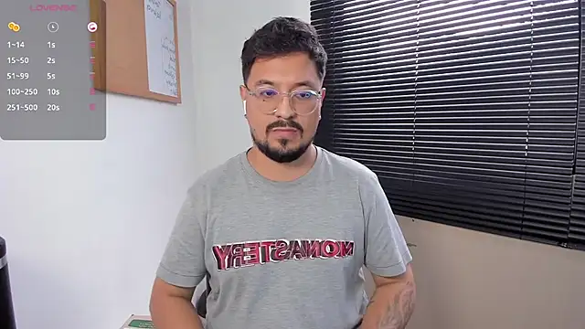 Snapshot of DaviidEvans_ chatting on 12-15-24, 05:20 DaviidEvans online show from 12-15-24, 05:20