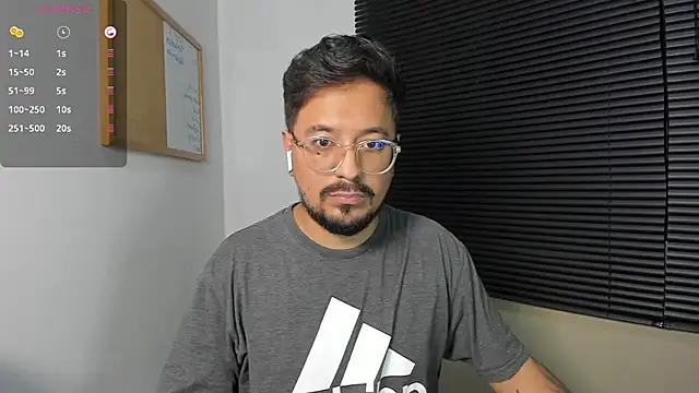 Snapshot of DaviidEvans_ chatting on 12-18-24, 03:15 DaviidEvans online show from 12-18-24, 03:15