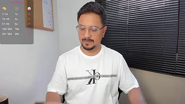 Snapshot of DaviidEvans_ chatting on 12-30-24, 08:47 DaviidEvans online show from 12-30-24, 08:47