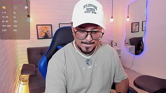 Snapshot of DaviidEvans_ chatting on 09-16-25, 03:07 DaviidEvans online show from 09-16-25, 03:07