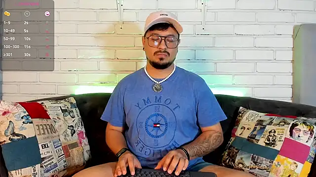 Snapshot of DaviidEvans_ chatting on 11-30-25, 12:42 DaviidEvans online show from 11-30-25, 12:42