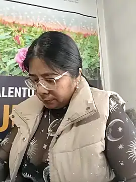   valentina18 online show from 02-26-26, 12:59