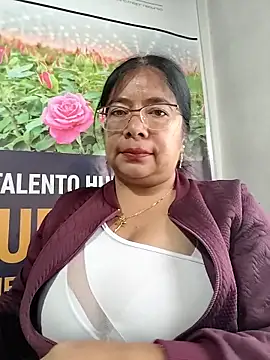   valentina18 online show from 04-24-26, 01:24