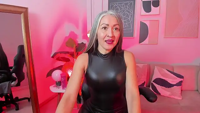 Snapshot of _Nicoletteshea_ chatting on 03-27-26, 09:25 Nicoletteshea online show from 03-27-26, 09:25