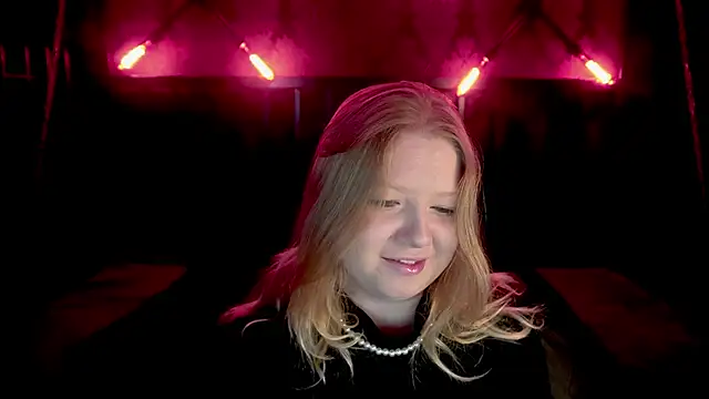 Snapshot of Tinker_Belll chatting on 11-26-25, 08:10 Tinker Belll online show from 11-26-25, 08:10