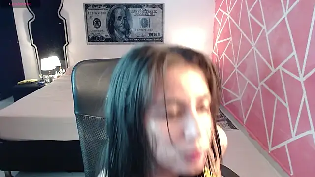 Snapshot of valentina_angel chatting on 10-31-25, 02:23 valentina angel online show from 10-31-25, 02:23