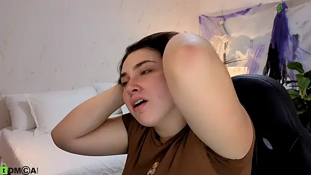 ava blue online show from 10-27-25, 07:51