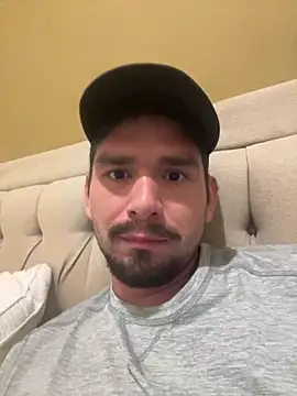 Tomthelong online show from 03-11-25, 07:37