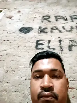 Snapshot of rsc45111 chatting on 10-16-25, 01:17 rsc45111 online show from 10-16-25, 01:17