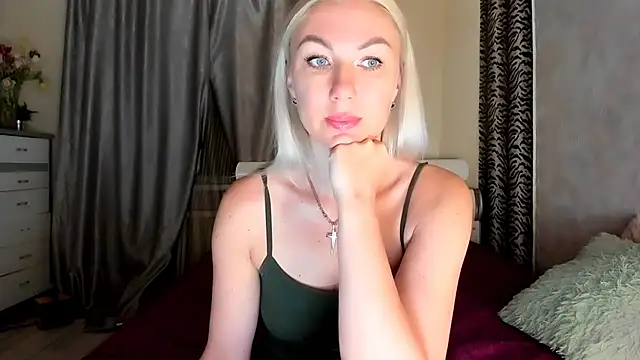 Snapshot of _SABOTAGE_ chatting on 02-17-25, 01:47 SABOTAGE online show from 02-17-25, 01:47