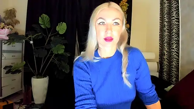 Snapshot of _SABOTAGE_ chatting on 11-08-25, 01:39 SABOTAGE online show from 11-08-25, 01:39