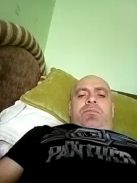 Snapshot of Robertvirt chatting on 09-25-25, 07:56 Robertvirt online show from 09-25-25, 07:56