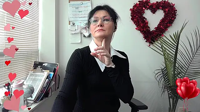 Snapshot of City_Kat chatting on 02-12-25, 03:49 City Kat online show from 02-12-25, 03:49