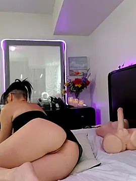 Snapshot of City_Kat chatting on 10-16-25, 02:56 City Kat online show from 10-16-25, 02:56