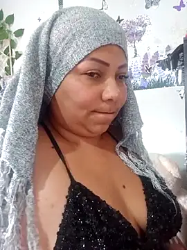 Snapshot of Alyona21 chatting on 05-18-26, 09:20 Alyona21 online show from 05-18-26, 09:20