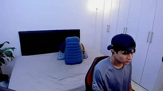 Eiden allenx online show from 01-22-25, 01:32