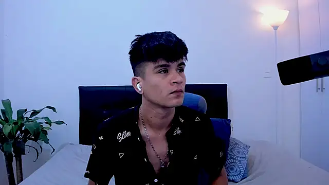 Eiden allenx online show from 01-27-25, 02:02