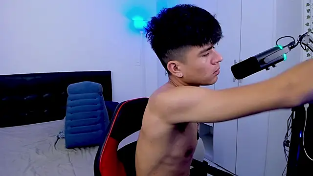 Eiden allenx online show from 01-28-25, 10:23