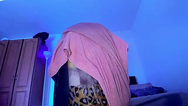 Eiden allenx online show from 04-25-26, 07:33