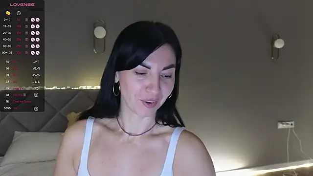 Mary love16 online show from 11-21-25, 07:51