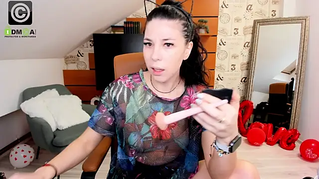 EmillyTaylor online show from 03-12-25, 04:08