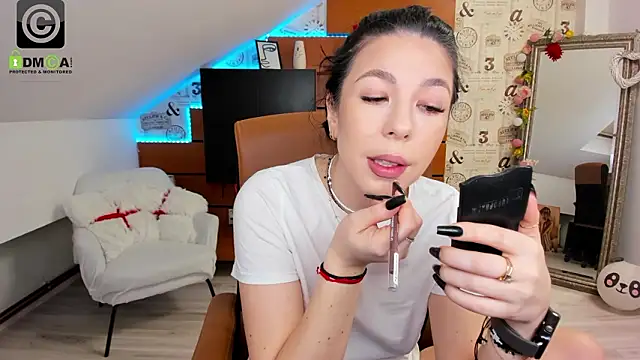 EmillyTaylor online show from 02-12-26, 04:51