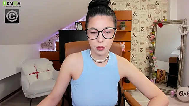 EmillyTaylor online show from 03-13-26, 04:41