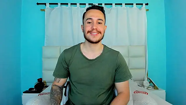 Snapshot of juan__jimenez chatting on 12-22-25, 10:29 juan jimenez online show from 12-22-25, 10:29