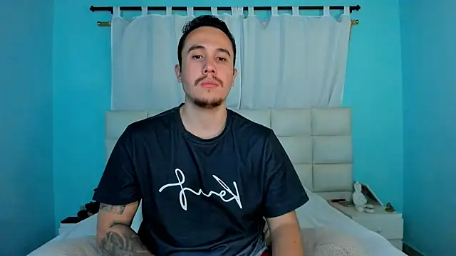 Snapshot of juan__jimenez chatting on 03-19-26, 11:42 juan jimenez online show from 03-19-26, 11:42