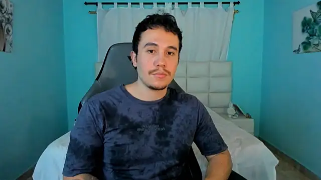 Snapshot of juan__jimenez chatting on 04-17-26, 10:35 juan jimenez online show from 04-17-26, 10:35