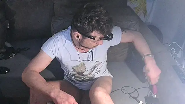 Snapshot of druckfug chatting on 02-28-25, 02:53 druckfug online show from 02-28-25, 02:53