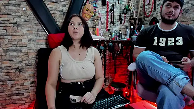 Snapshot of Liltildeman_moon chatting on 02-09-25, 01:44 Liltildeman moon online show from 02-09-25, 01:44