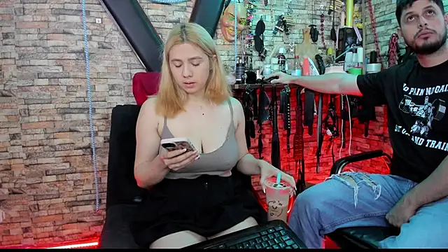 Snapshot of Liltildeman_moon chatting on 09-14-25, 01:49 Liltildeman moon online show from 09-14-25, 01:49