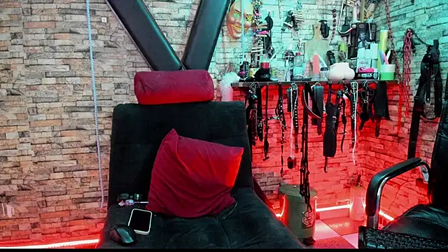 Snapshot of Liltildeman_moon chatting on 09-27-25, 03:00 Liltildeman moon online show from 09-27-25, 03:00