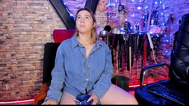 Liltildeman moon online show from 03-06-26, 10:06