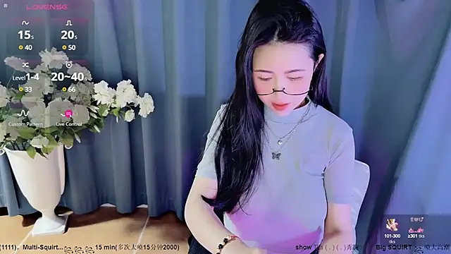 Snapshot of candy-yiyi chatting on 12-16-24, 04:02 candy-yiyi online show from 12-16-24, 04:02