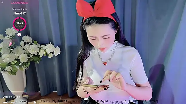 Snapshot of candy-yiyi chatting on 12-25-24, 03:29 candy-yiyi online show from 12-25-24, 03:29
