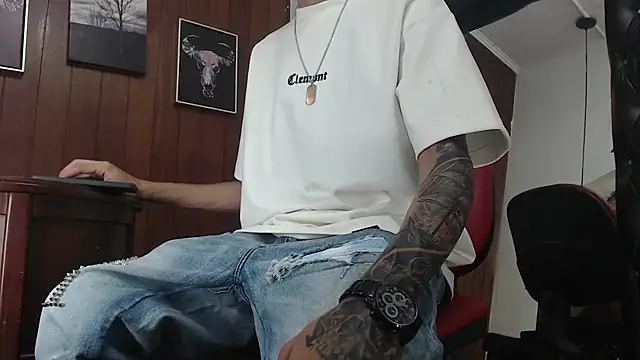 GaboReyes online show from 09-11-25, 03:50