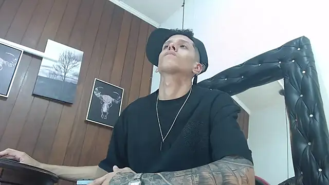 GaboReyes online show from 09-20-25, 04:46