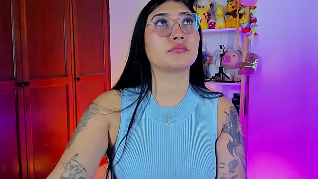 eymy-hadid online show from 12-21-25, 09:00