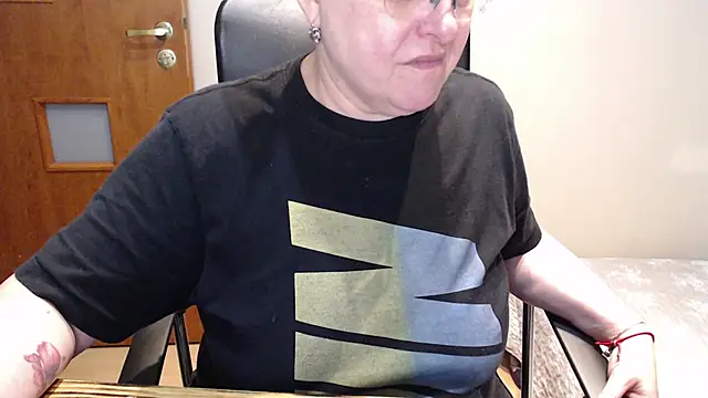 JoannaAndNeighbour online show from 01-16-25, 11:15