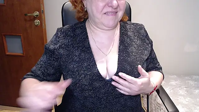 JoannaAndNeighbour online show from 01-29-25, 06:54