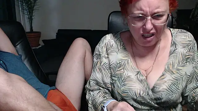 JoannaAndNeighbour online show from 10-26-25, 07:58