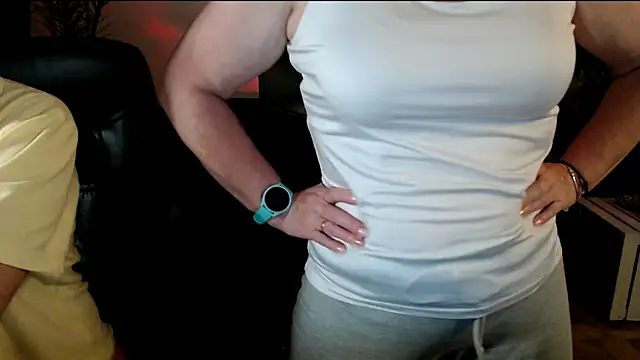 JoannaAndNeighbour online show from 11-30-25, 01:15