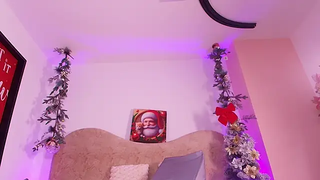 zzoe  online show from 12-21-25, 03:02