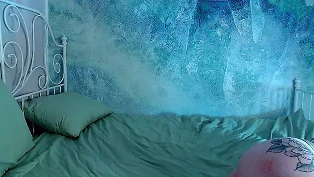 millllina online show from 03-09-26, 10:52