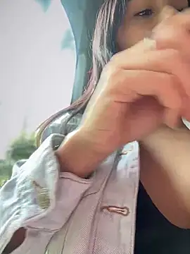   IRIS   online show from 03-18-25, 01:20