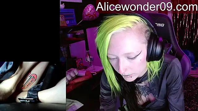 alicewonder09 online show from 03-31-26, 03:19