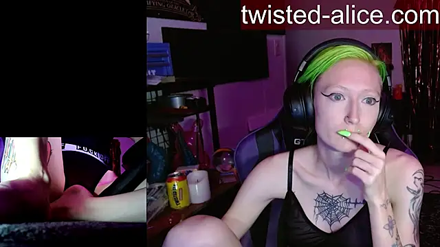 alicewonder09 online show from 04-25-26, 04:15