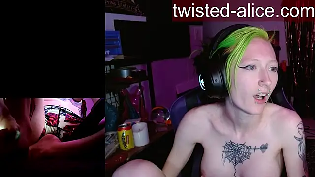 alicewonder09 online show from 04-26-26, 03:37